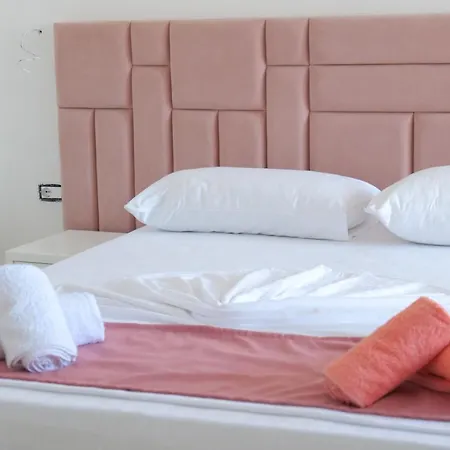 Xhafa ゲストハウス