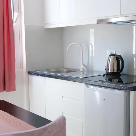 Xhafa ゲストハウス