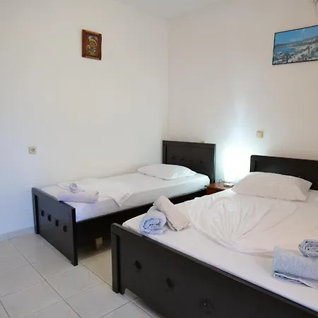 Xhafa ゲストハウス