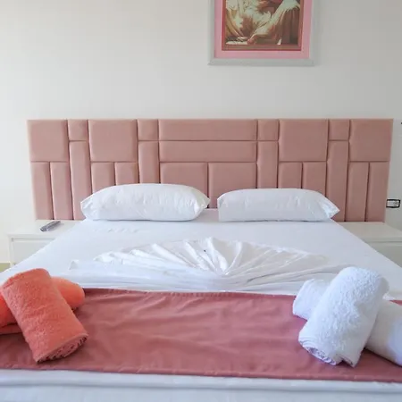 Guest house Xhafa