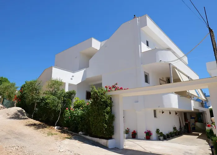 Maison d'hôtes Xhafa 3*