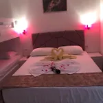 Xhafa 招待所