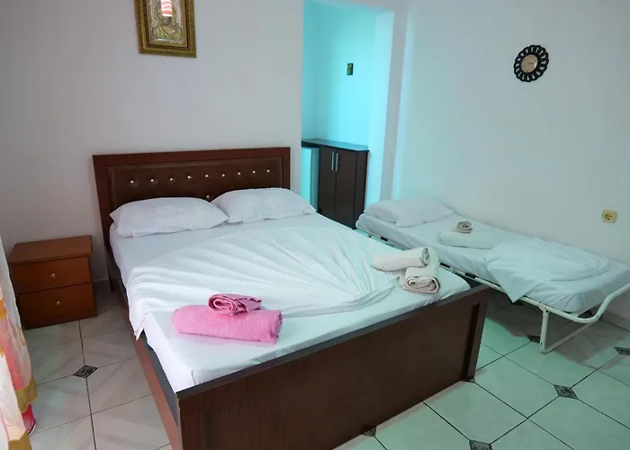 招待所 Xhafa 卡萨米尔