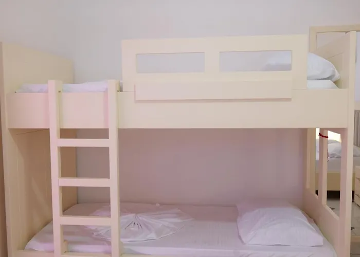 Xhafa 3* Ksamil